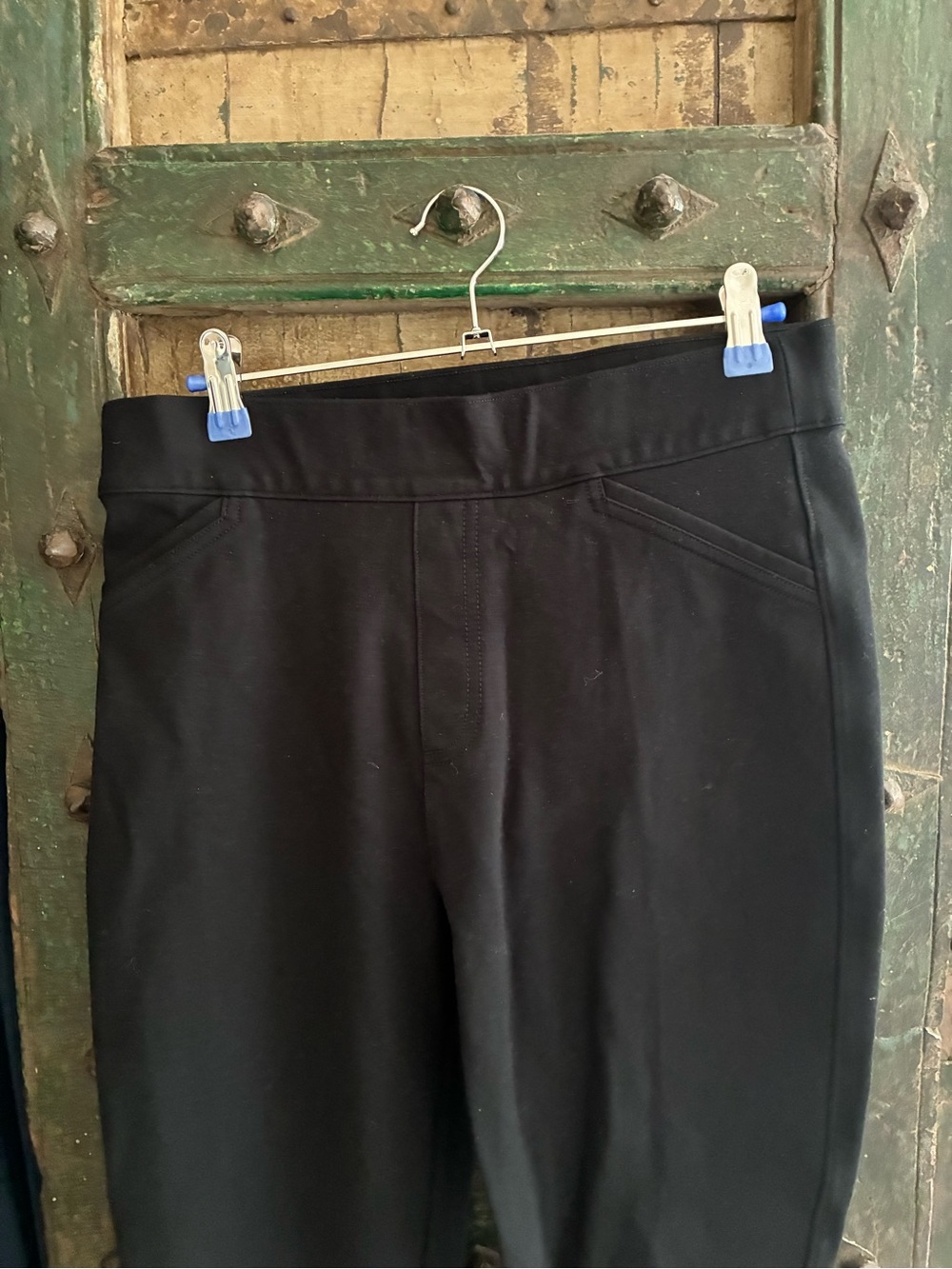 SPANX Black High-Rise Slim Leggings - Picture 2 of 4